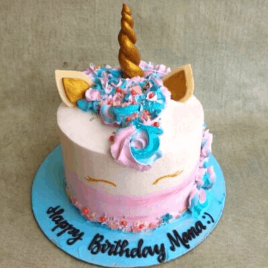 Non-fondant unicorn cake with unicorn horn made of chocolate