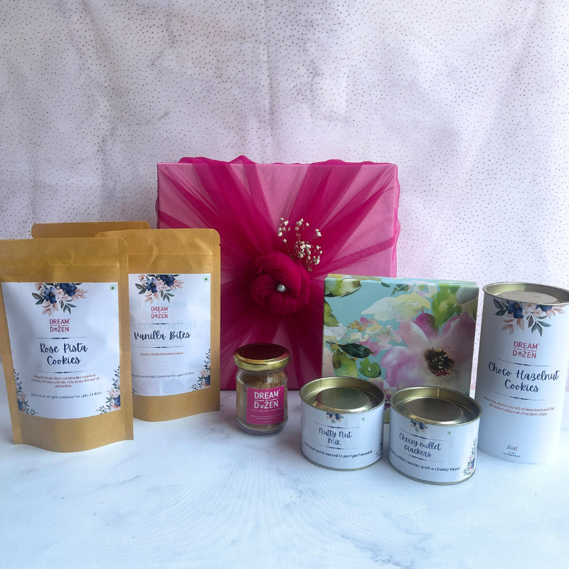 Mothers day hamper. Tea time snack. Snack box. Mothers day gift. Gift hamper