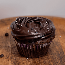 Load image into Gallery viewer, Chocolate Truffle Cupcakes (BE)
