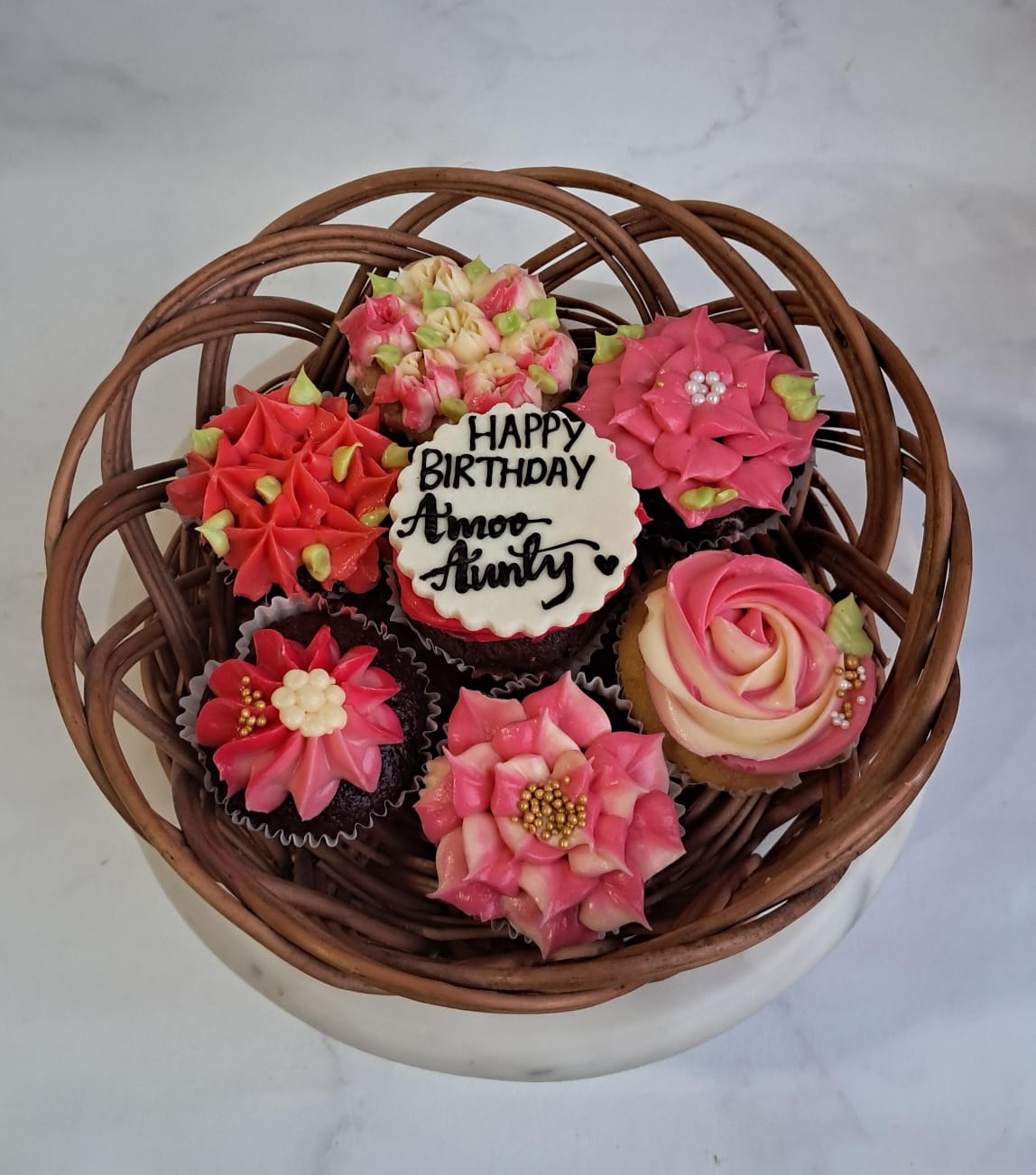 rose cupcake basket, floral cupcake basket, gifts for her, gifts for him, bangalore desserts, valentine's day
