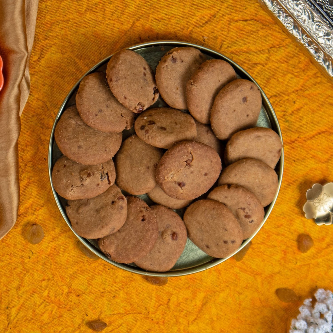 Jowar and raisin Cookies