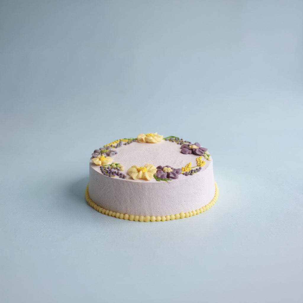 blueberry cake. best blueberry cake. Bangalore cakes. Bangalore bakeries. bakery cake. vanilla blueberry cake. yummy cakes. delicious cakes. dream a dozen. Aubree. theobroma. crave by Leena. Bangalore. Bengaluru. birthday cakes. pretty cakes. beautiful cakes. aesthetic cake